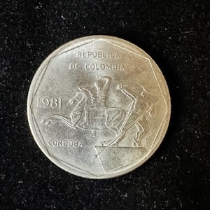 1981 Colombia 10 Pesos - Isla San Andres y Provincia - Republica de Colombia Vintage Coin