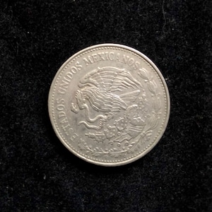 1982 Vintage Mexican 20 Pesos - Cultura Maya & Eagle Snake Coin