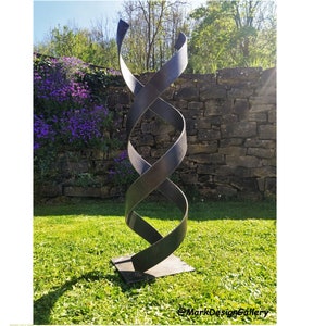 Abstract Rust Decoration Patina Garden Spiral Unique Piece Metal Art Sculpture Indoor Outdoor Art Sculpture Modern