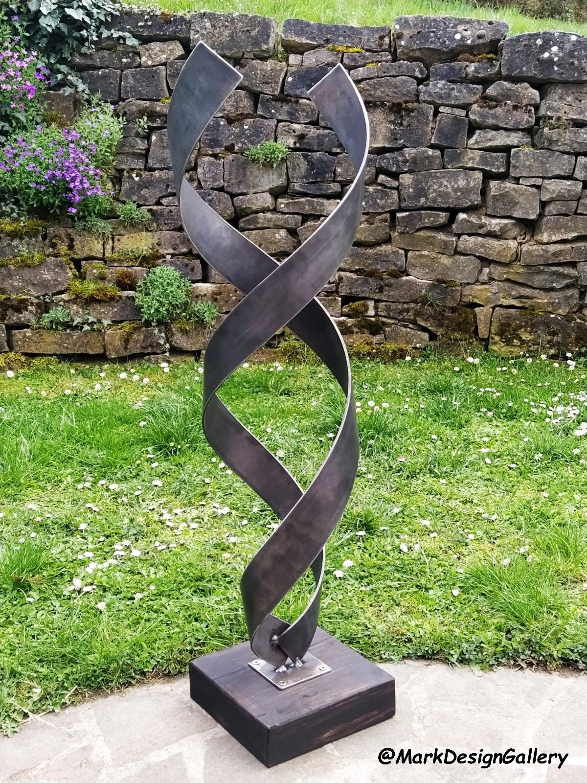 Abstract Rust Decoration Patina Garden Spiral Unique Piece Metal Art Sculpture Indoor Outdoor Art Sculpture Modern