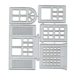 Può includere: Un set di sei stencil in metallo tagliati a morire per l'artigianato. Gli stencil presentano vari disegni di finestre, tra cui una grande finestra ad arco, una finestra rettangolare più piccola e un set di quattro finestre quadrate più piccole.
