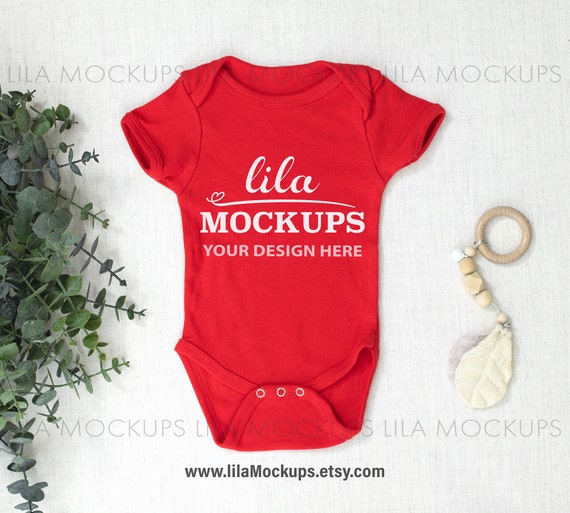 Traje de cuerpo de bebé rojo Mockup PHOTO maqueta de bodysuit