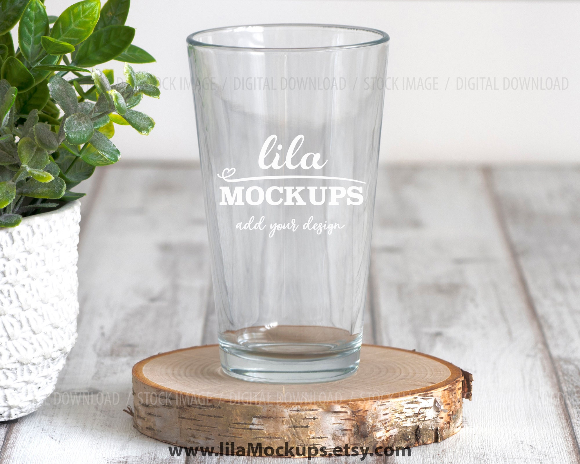 beer glass 16 oz Pint glass MOCKUP PHOTO / staged photo of beer glass /  glass mock-up photo / JPG File / Stock Photo / glassware photo