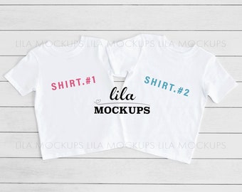 dos camisetas blancas para niños pequeños MOCKUP foto / twin manga corta camisa mockup / camiseta para niños pequeños MOCKUP / dos camisetas de niño Mock-up foto