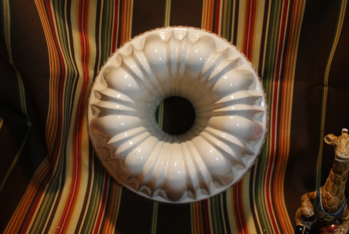 Stoneware Bundt Pans Ceramic Baking Pan Ceramic Cake Pan Etsy