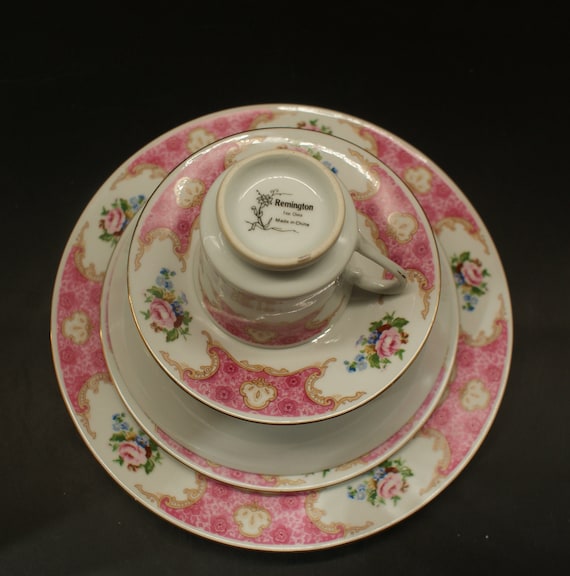 Remington Red Sea Fine China Spring Garden Roses 5 Piece Place