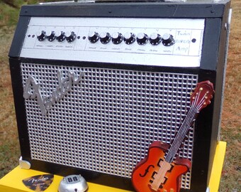 Guitar amp birdhouse