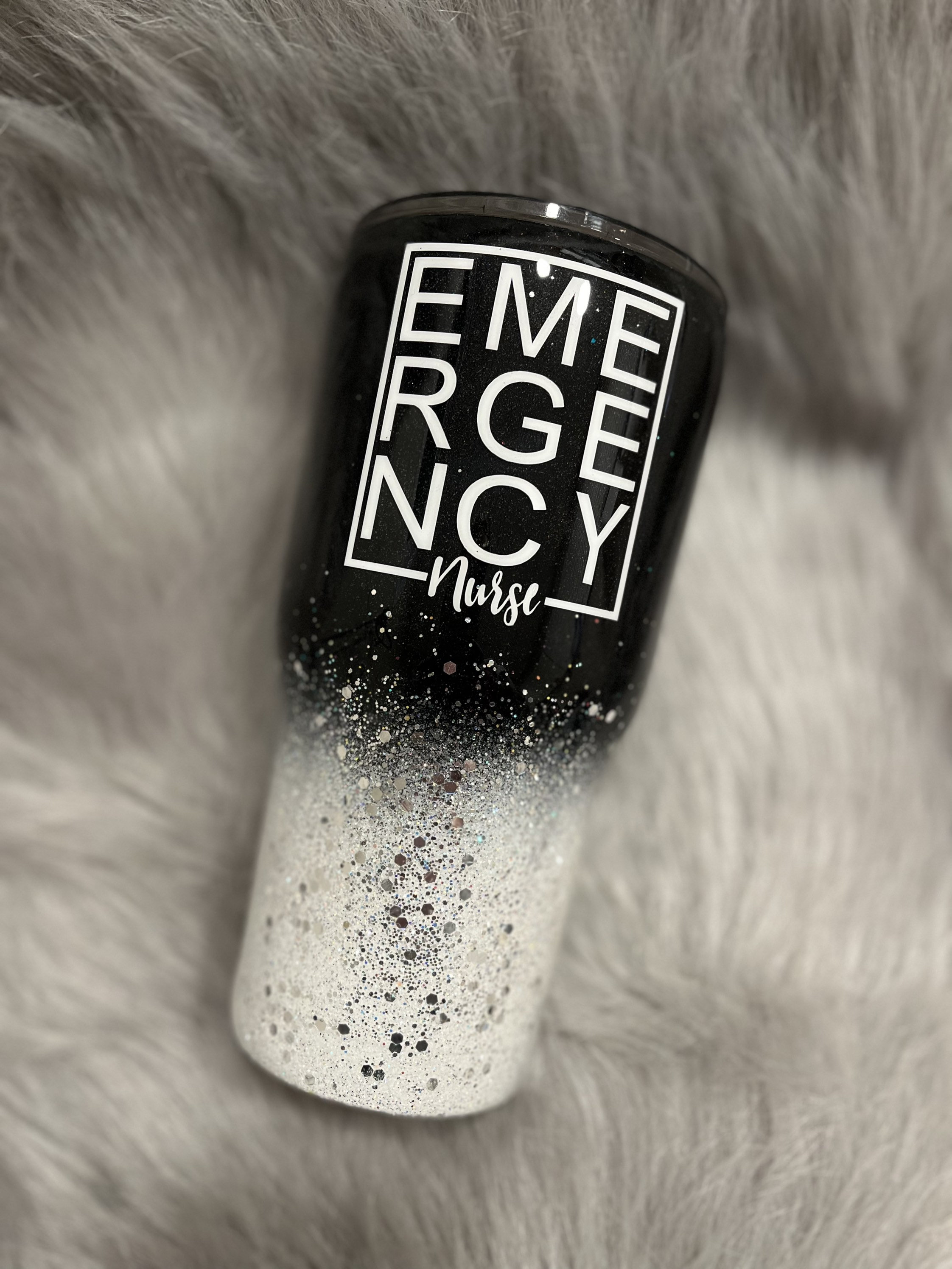 Registered Nurse tumbler/stethoscope tumbler/glitter tumbler/glitter yeti/black to white