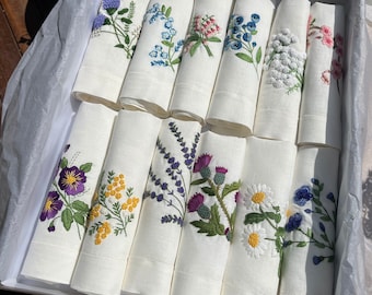 Hand Embroidered Dinner Napkins Set of 12, Floral hand Embroidered Linen Cloth Napkins, Cloth Floral Reusable, Botanical Linen Napkins