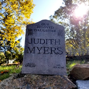 WOOD SIGN - Judith MYERS Tombstone - Handmade Engraved Wood Sign - movie prop replica - Halloween Michael Myers Boogeyman - Graveyard H20
