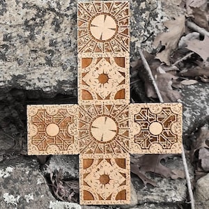 DREWNIANY ZNAK - HELLRAISER Lament Configuration Cross - Ręcznie robiony drewniany znak 3D - Główka od szpilki - 12 cali