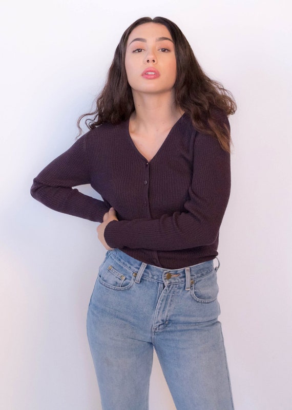 90s Minimal Ribbed Cardigan fits sizes XS/S/M