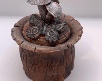 Miniaturowy ceramiczny słoik apteczny, naczynie na drobiazgi, magiczny grzyb i ćma, rustykalny słoik z pokrywką