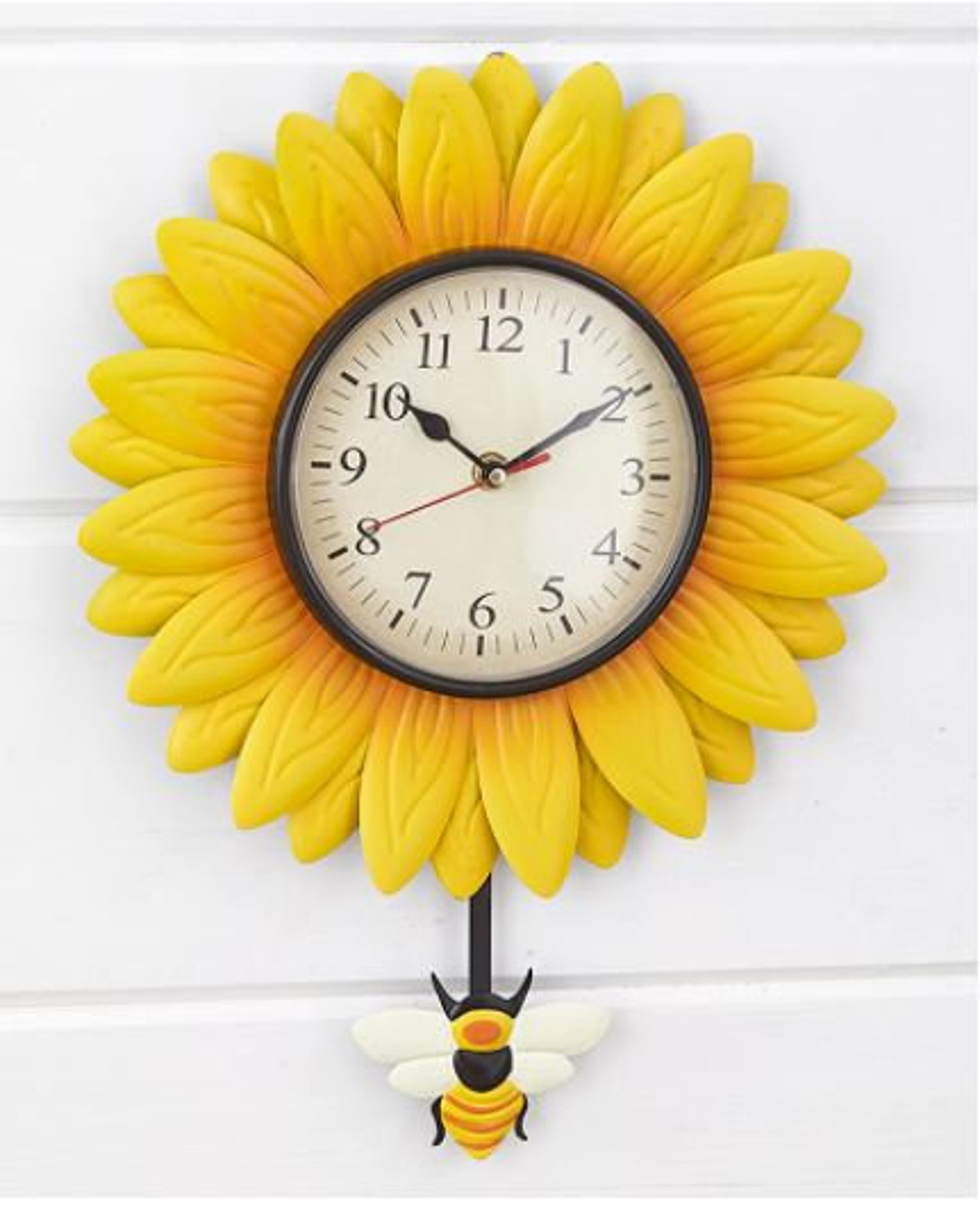 Sunflower wall clock with bumblebeebee clocksunflower Etsy