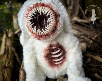 Bunzilla - orribile coniglietto zombie / coniglio horror, orsacchiotto inquietante, bambola inquietante, carino inquietante, giocattolo horror / Non fidarti delle bambole DTD-0869