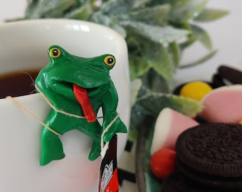 Frog tea bag holder Polymer clay cup decor Tiny frog figurine Tea lover gift Frog decor Cottagecore animal Frog lover gift for christmas