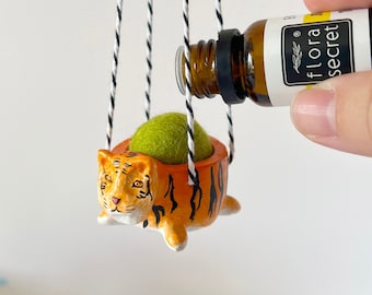 Tiger hanging car air freshener Essential oil car clay diffuser with wool ball Preppy car accessories Jungle animal trendy gifts