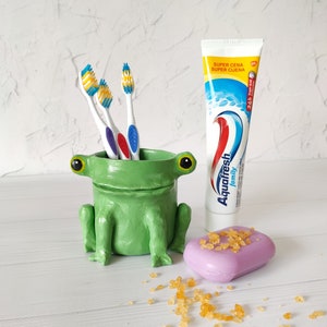 Frog toothbrush holder for kids Cute froggy toothpaste holder Kids bathroom accessories Frog gifts