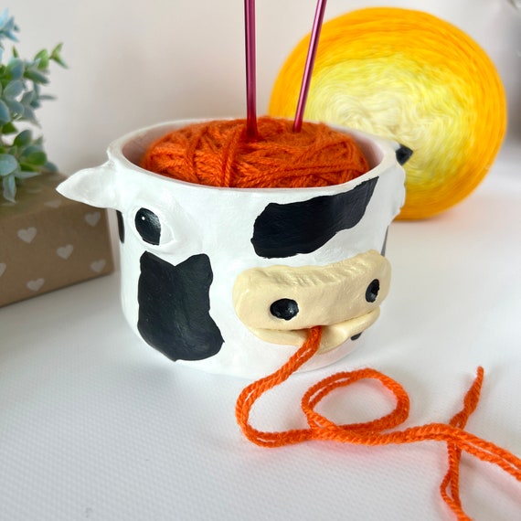 Small Cute Highland Cow Crochet Yarn Bowl Handmade Clay Knitting Bowl for  Yarn Shetland Cow Crochet Yarn Holder Scottish Highland Cow Lover 