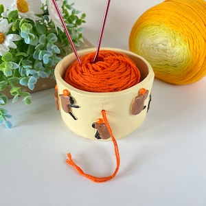 Small cute capybara crochet yarn bowl Handmade clay knitting bowl for yarn Crochet yarn holder Gift for knitter Capybara lover image 2
