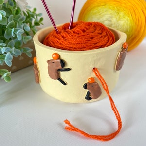 Small cute capybara crochet yarn bowl Handmade clay knitting bowl for yarn Crochet yarn holder Gift for knitter Capybara lover image 4