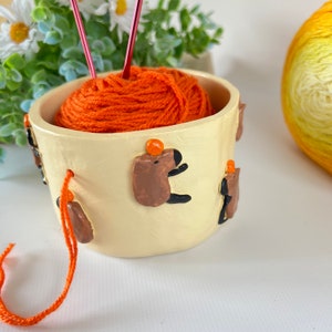 Small cute capybara crochet yarn bowl Handmade clay knitting bowl for yarn Crochet yarn holder Gift for knitter Capybara lover image 3
