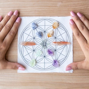 Meditation Healing Crystals Grid - Quartz, Amethyst, Green Calcite, Red Calcite, Blue Calcite, Citrine - Sacred Geometry Crystal Grid Set
