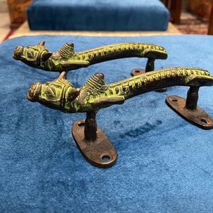 Brass Vintage Style Nandi Door Handle Set of 2 – 5.75 Inch Pull Handle for Home Decor, Antique Brass Hardware