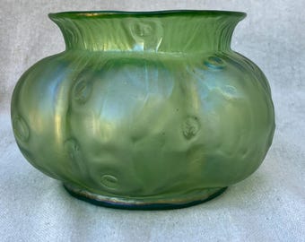 Vaso Loetz Creta Rusticana, vidro Boho Art Nouveau verde vibrante, por volta de 1899-1910