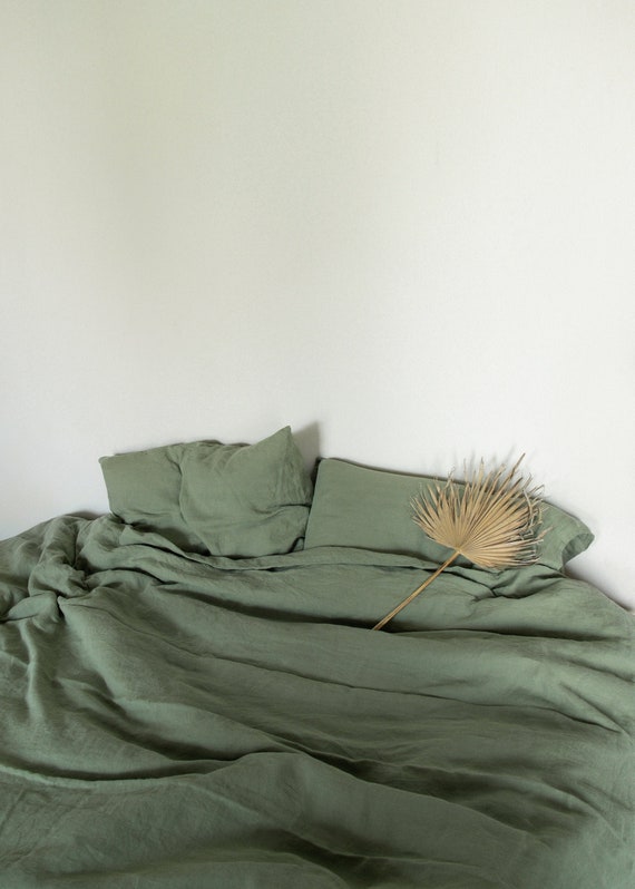 3 Piece Linen Bedding Set In Green Duvet Cover And 2 - Pre Washed Linen Bedding 3 Piece Linen Bedding Set In Green Duvet Cover And 2 - Pre Washed Linen Bedding