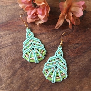 Bohemian Colorful Pastel Mint Chandelier Miyuki Beaded Macrame Earrings, Micro Macrame, Hippie Earrings, Dainty Playful Seashells Earrings