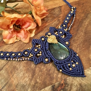 Bohemian Labradorite Macrame Necklace, Micro Macrame Necklace, Macrame Gemstone Necklace, Macrame Crystal Necklace, Healing Crystals