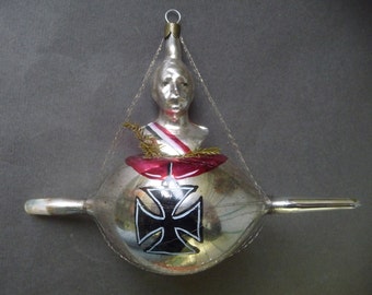 Nostalgic patriotic Christmas tree decoration Christmas tree ball with bust of Kaiser Wilhelm