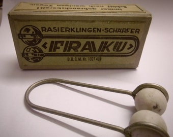 Alter Rasierklingenschärfer "FRAKU" D.R.G.M. in Originalkarton