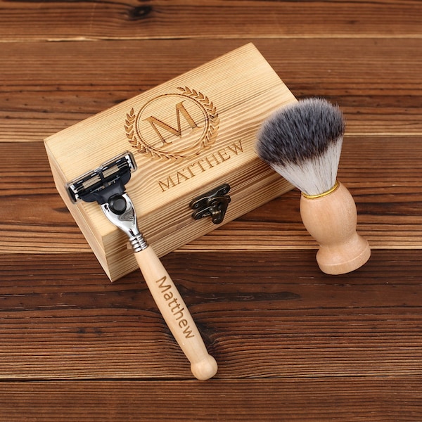Personalized Razor with Wood Handle, Shaving Brush, Safety Razor for Men, Groom Gift, Custom Razor, Shaving Kit for Men, Groomsmen Gift Set