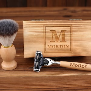 Personalized Wood Razor, Groomsmen Gifts, Safety Razor with Shaving Brush, Groom Gift, Custom Razor, Shaving Kit for Men, Father&#39;s Day Gift