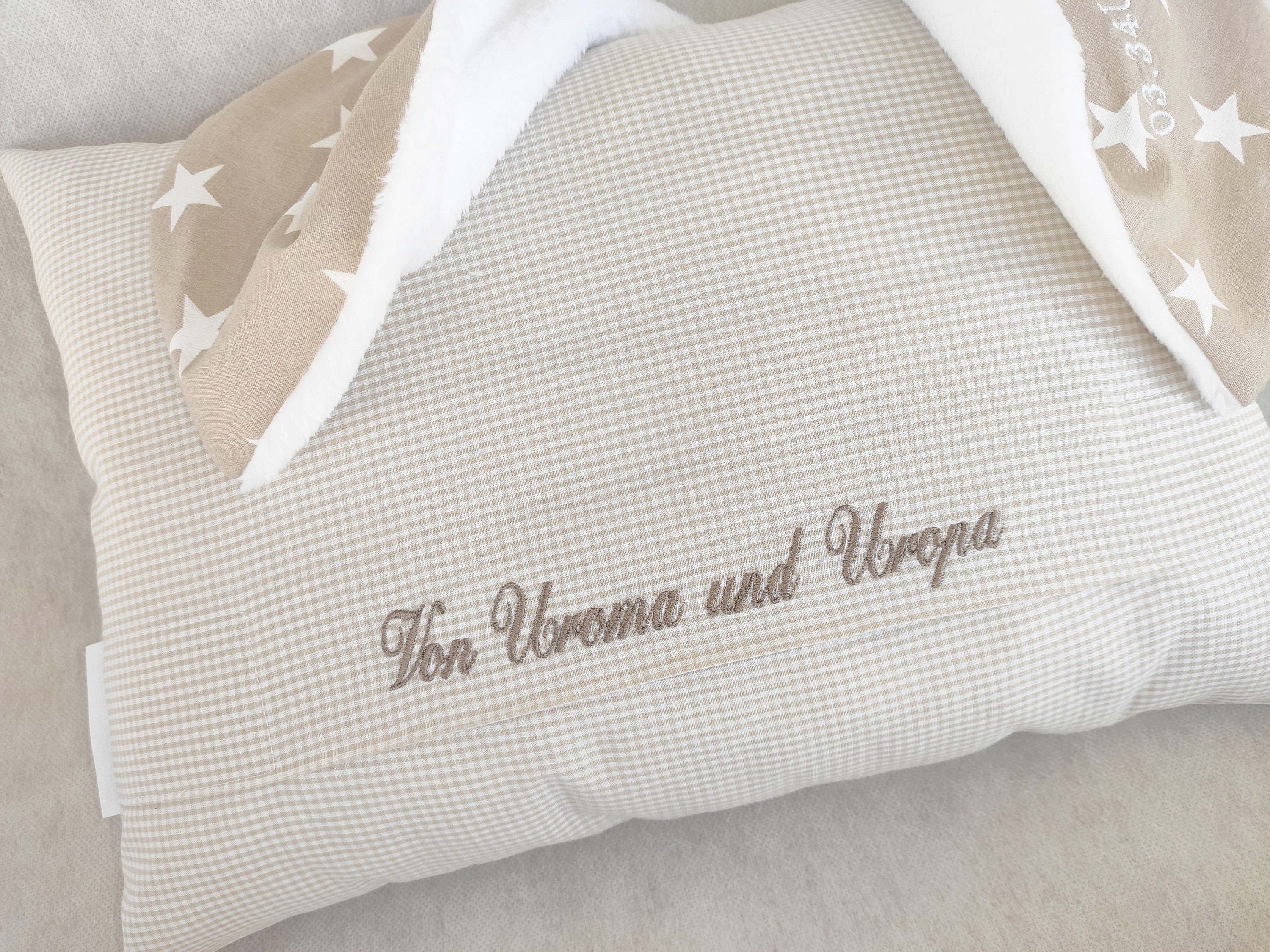 Personalisiertes Taufkissen - Bestickt Mit Regenbogen & Taufspruch 25x40 Cm