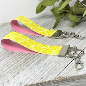 Lemon Key Chain, Lemonade Key Chain, Key Fob, Wristlet, Lemon Print, Summer Key Chain, Gift, Christmas Gift,