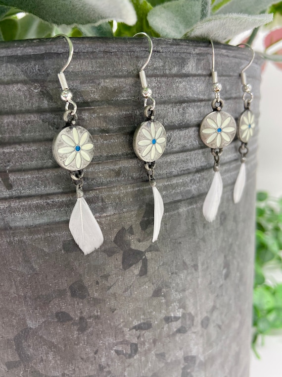 Feather Earrings, Feather Flower Earrings, Dainty Feather Earrings, Dangle Earrings, Petite Earrings, Boho Earrings, Christmas Gift, Gift