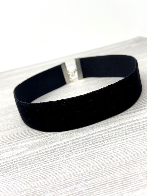 Black Velvet Choker: Adjustable Length, Thin or Thick Band