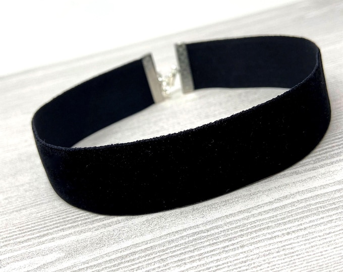 Black Velvet Choker: Adjustable Length, Thin or Thick Band