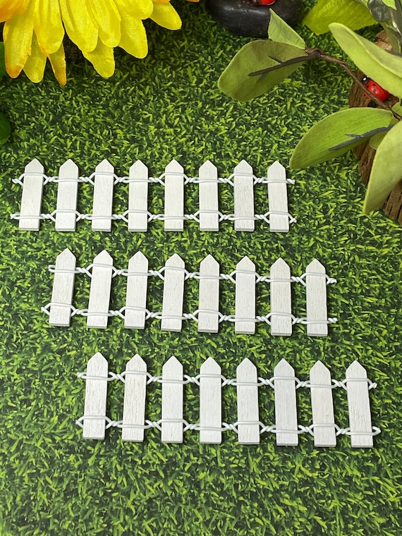 Set of 3 Mini Picket Fence for Fairy Garden, Miniature Accessories, Miniature Garden Kit Supplies, Craft Supplies, Mini White Picket Fence