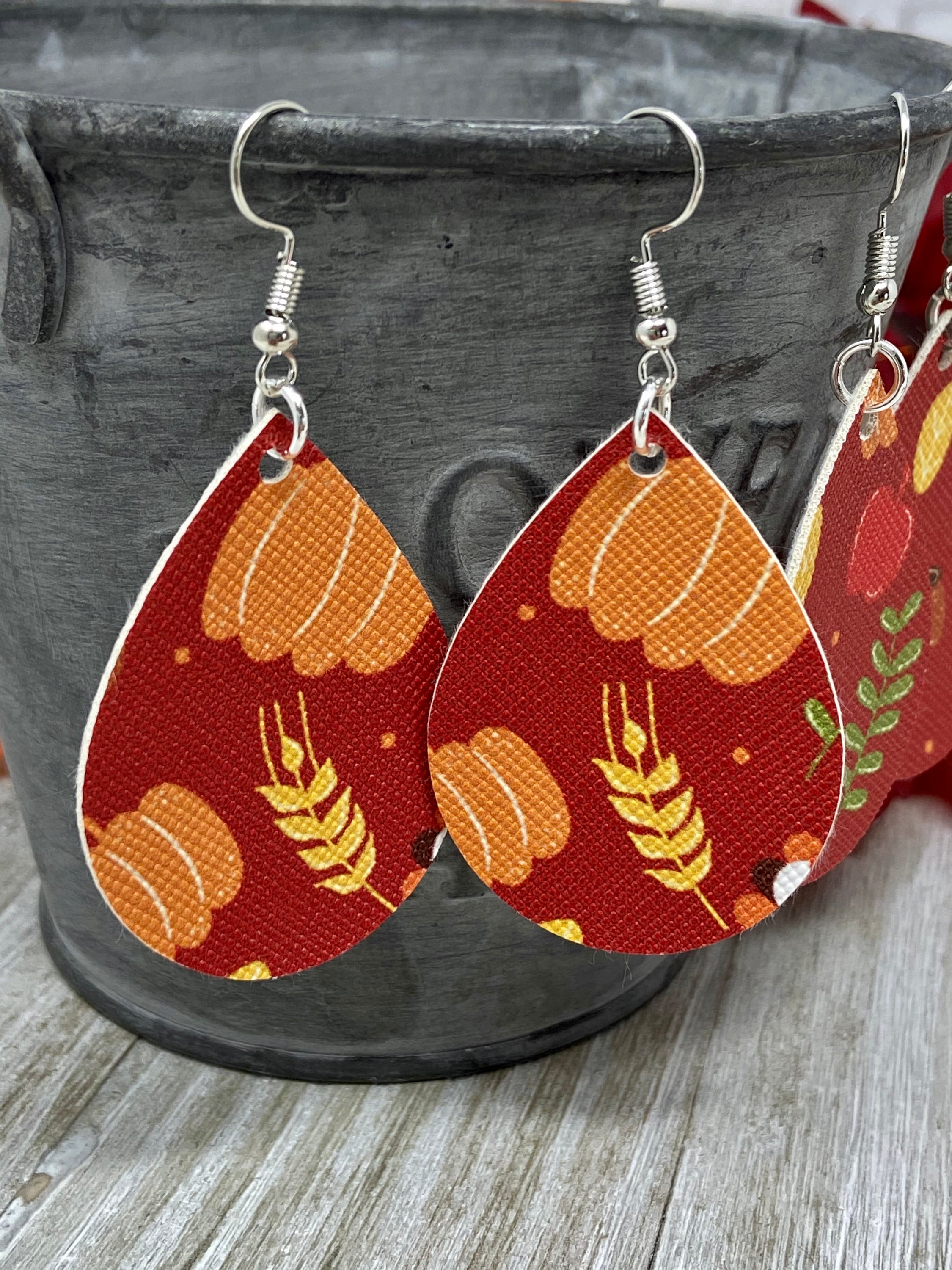 Fall Earrings, Fall Themed Earring, Thanksgiving Earrings, Holiday