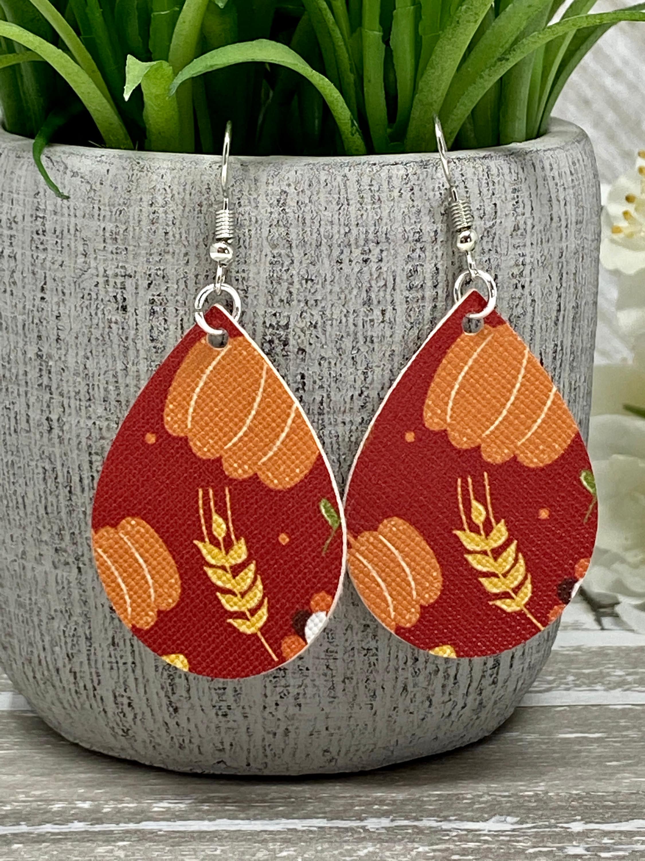 Fall Earrings, Fall Themed Earring, Thanksgiving Earrings, Holiday