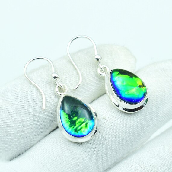7 Chakra Healing Crystal Dangle Drop Earrings 7 Chakra Healing Crystal Dangle Drop Earrings