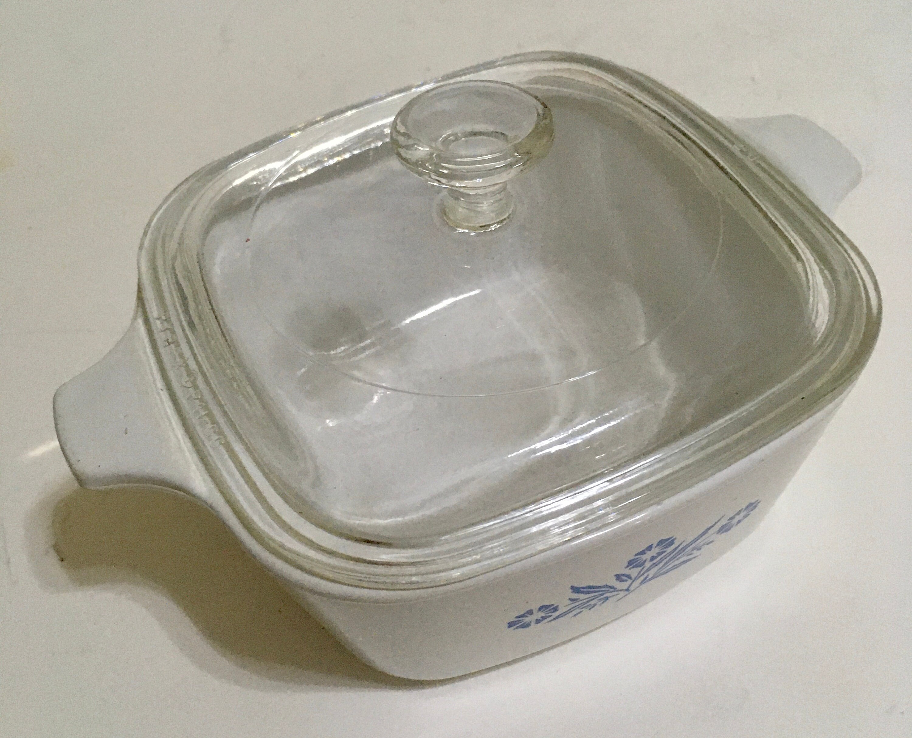 Owens Corning Ware Blue Cornflower P43B with Lid 2.75 Cups