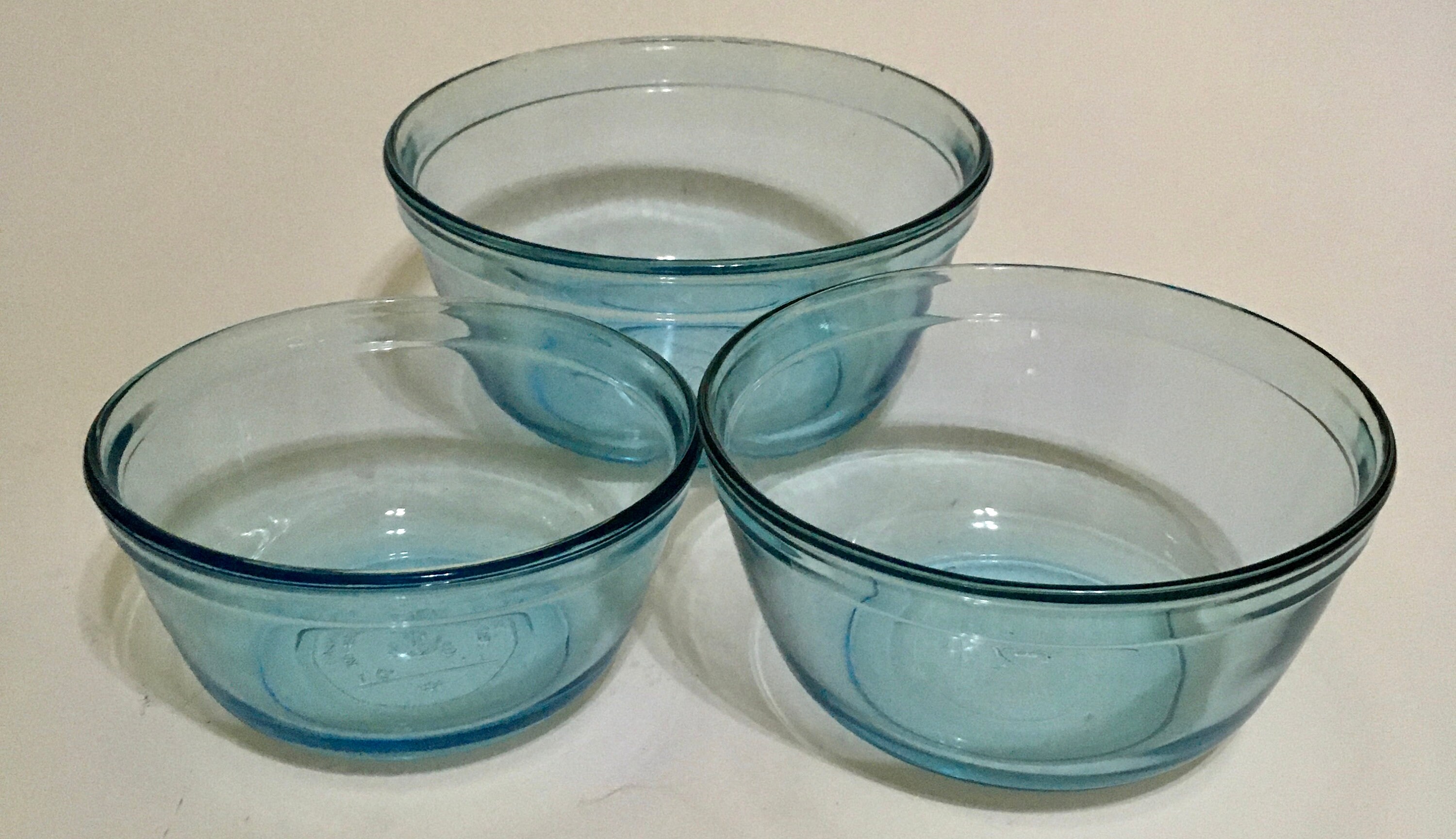 Anchor Hocking Aqua Blue Mixing Bowls 1/1.5/2.5 Quart Nesting Bowls 1960s