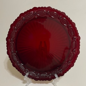 Avon Ruby Red Cape Cod Collection 10 3/4" Dinner Plate