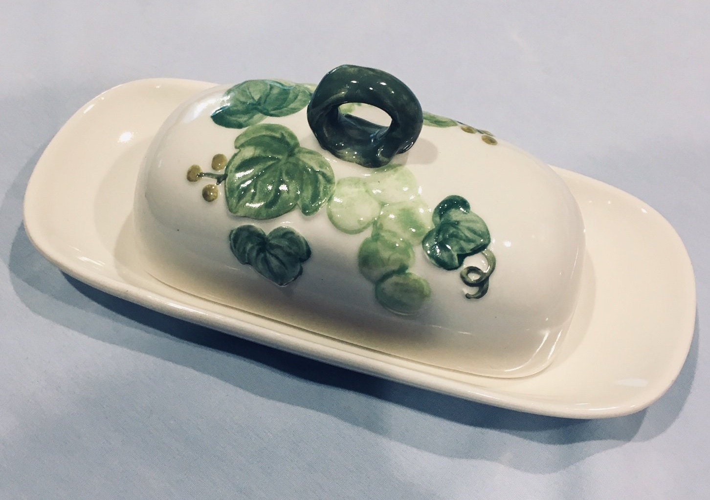 Vintage Metlox USA Sculptured Green Grape Design Covered Butter Dish