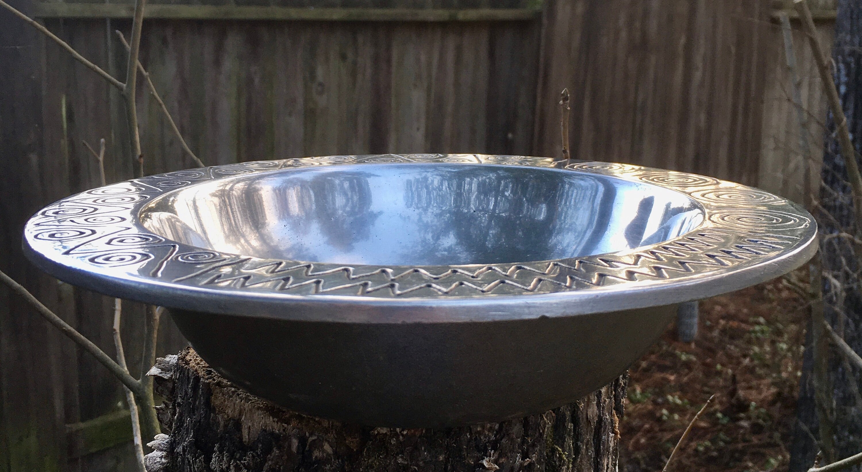 The Wilton Company Armetale RWP 10.5 Reggae Pattern Bowl Pewter